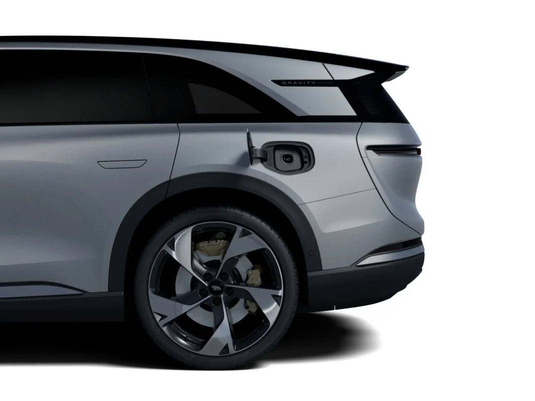 2025 Lucid Gravity has Tesla NACS port, gets Supercharger access Jan. 31