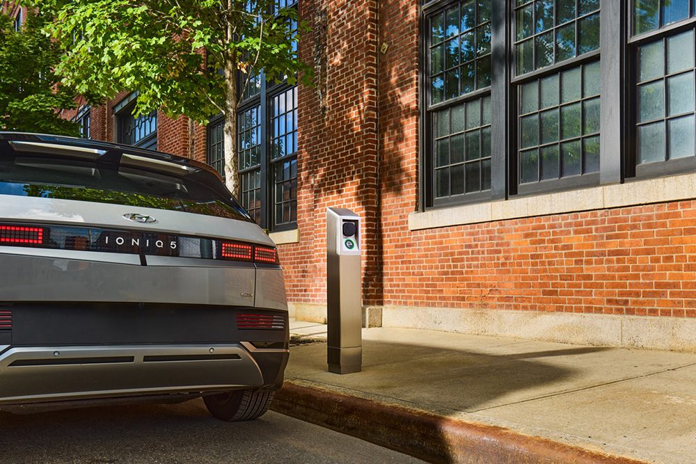 Charged EVs | it’s electric secures $1.1-million CEC grant to develop vehicle-to-grid curbside EV charger